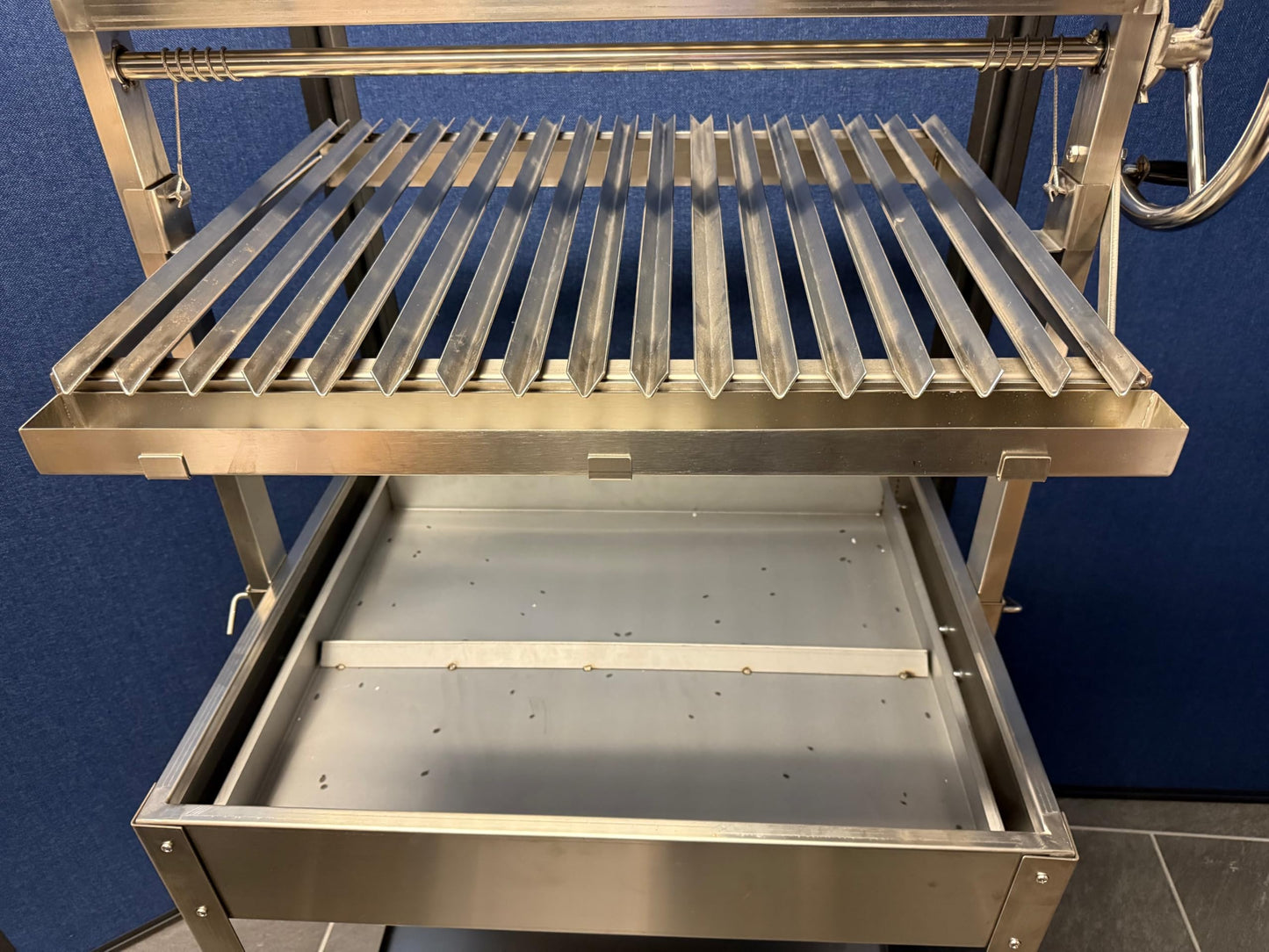 Santa Maria Grill Built in BBQ Cooking Grill -Argentine Barbecue V grate adjustable height- Stand alone cart 36 inch by 26 inch